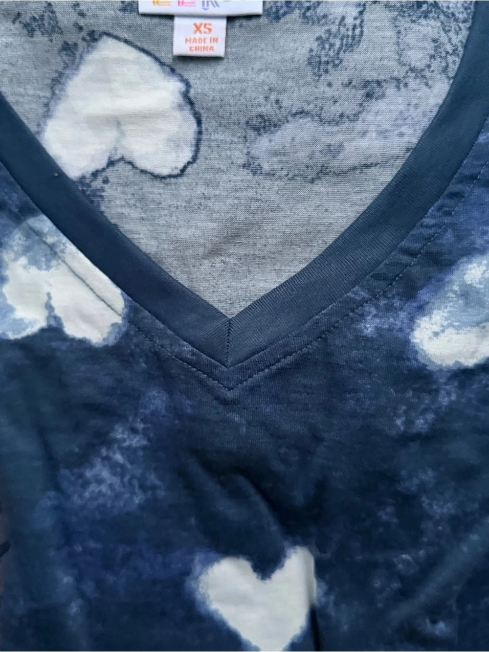 LuLaRoe Navy and White Tie-Dye Heart V-Neck Tee